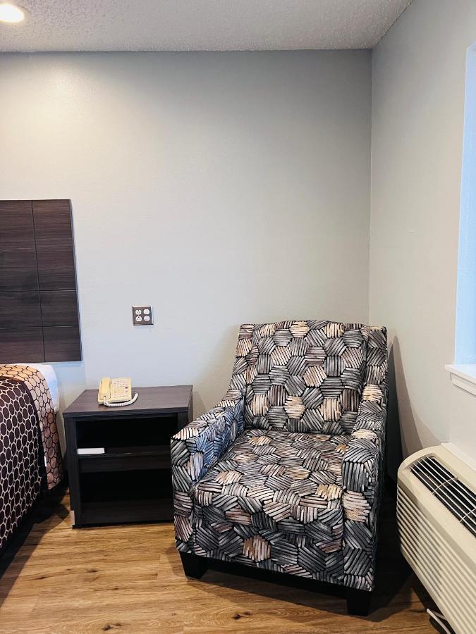 Coachway Inn Luling Екстериор снимка